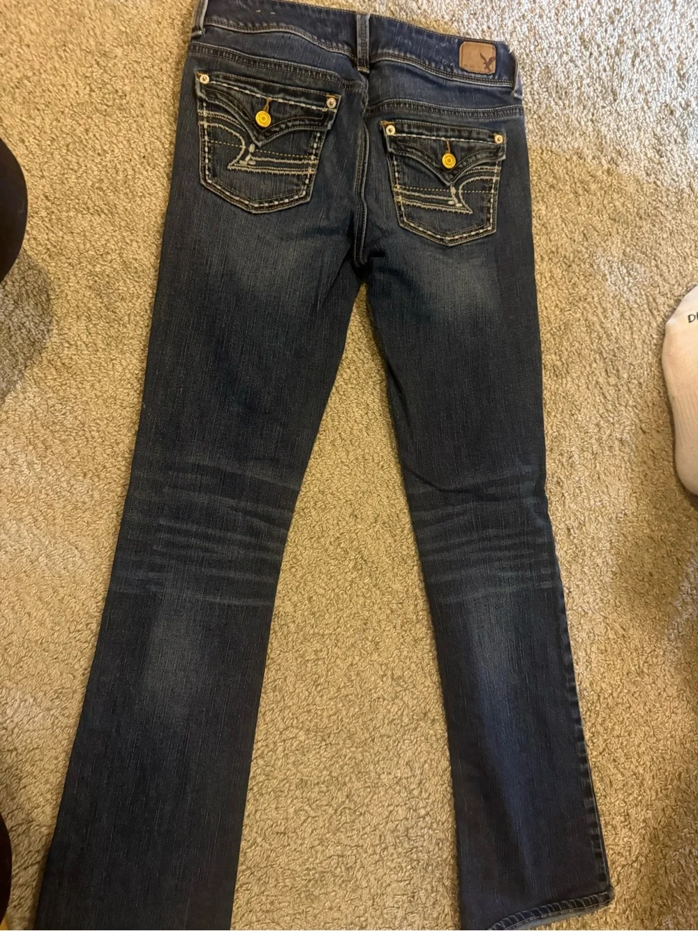 American Eagle Outfitters Women's Medium Wash Bootcut Jeans - Picture 2 of 3